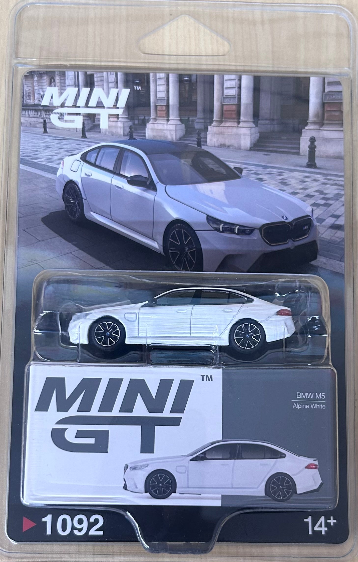 Mini GT BMW M5 Alpine White #1092 – www.aishtoys.com