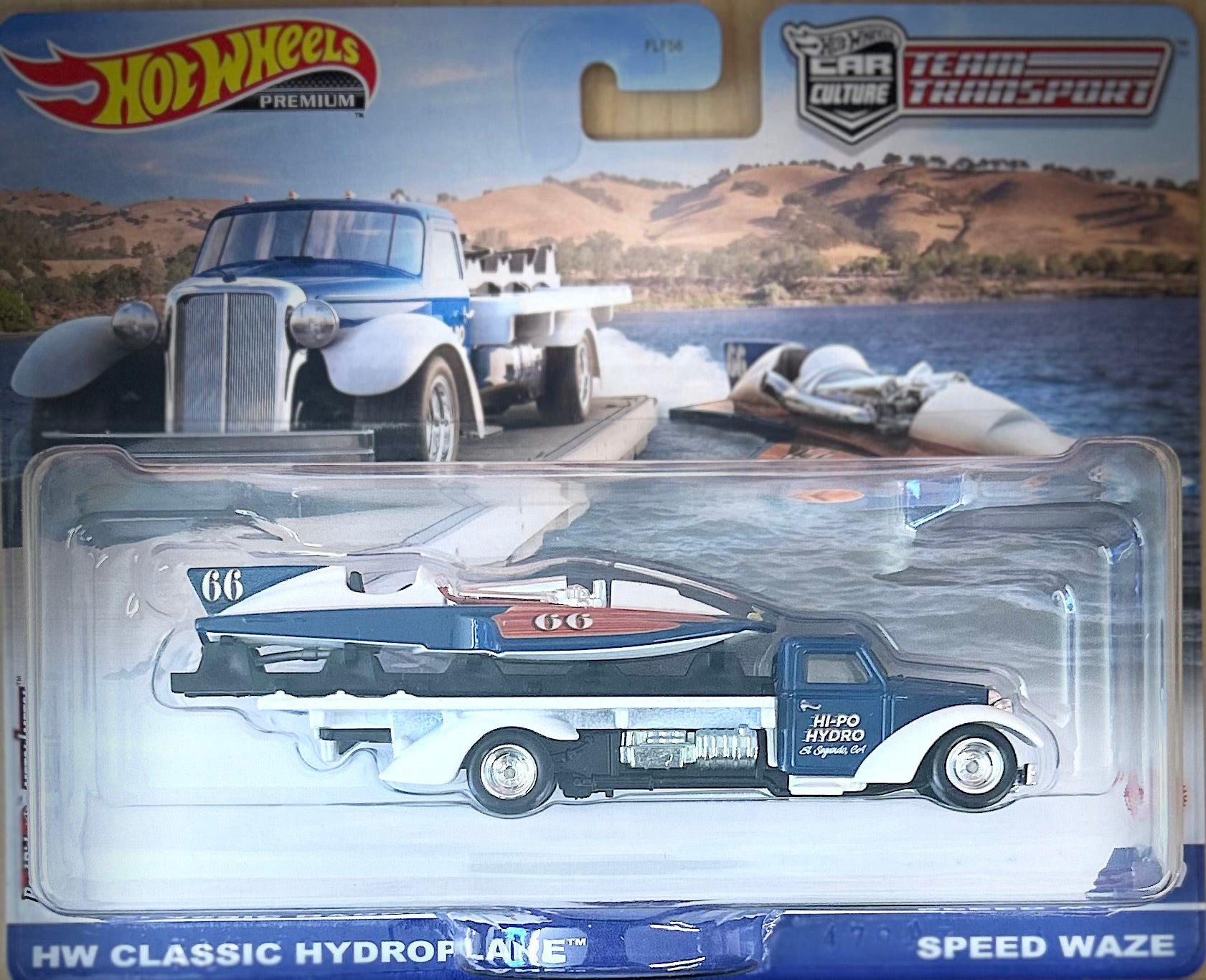 Hot Wheels Premium Team Transport HW Classic Hydroplane w/ Speed Waze #49