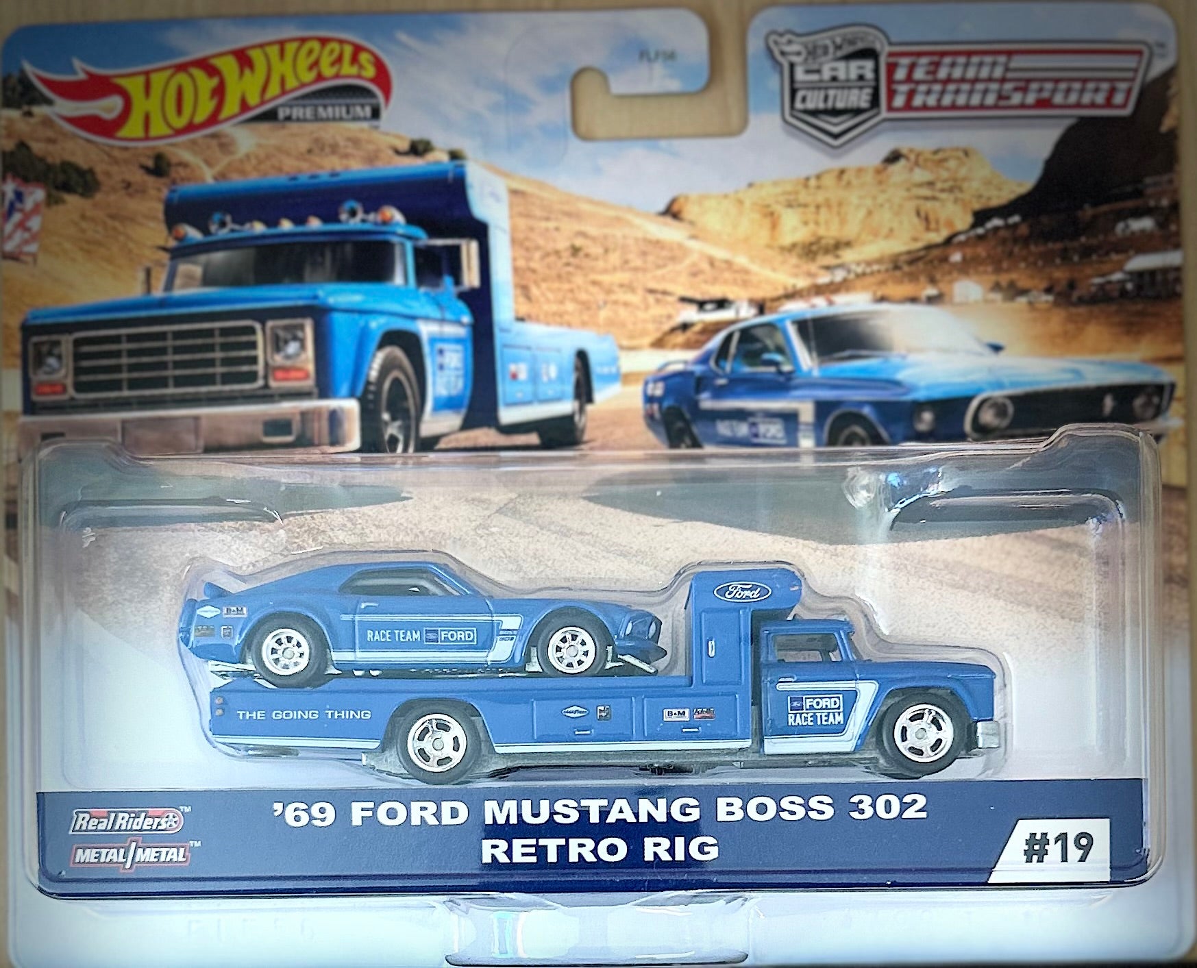 Hot Wheels Premium Team Transport '69 Ford Mustang Boss 302 w/ Retro Rig #19