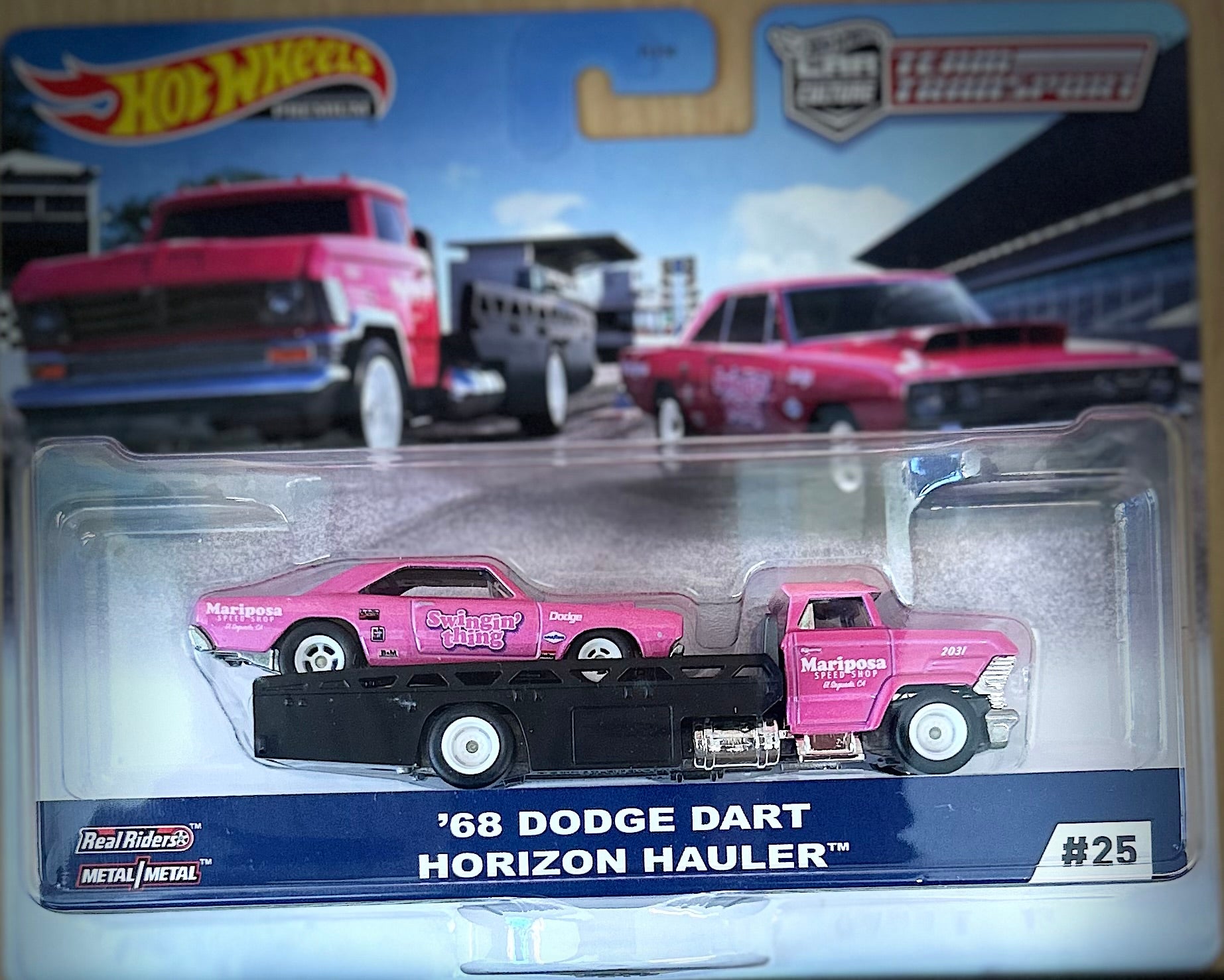 Hot Wheels Premium Team Transport '68 Dodge Dart w/ Horizon Hauler #25