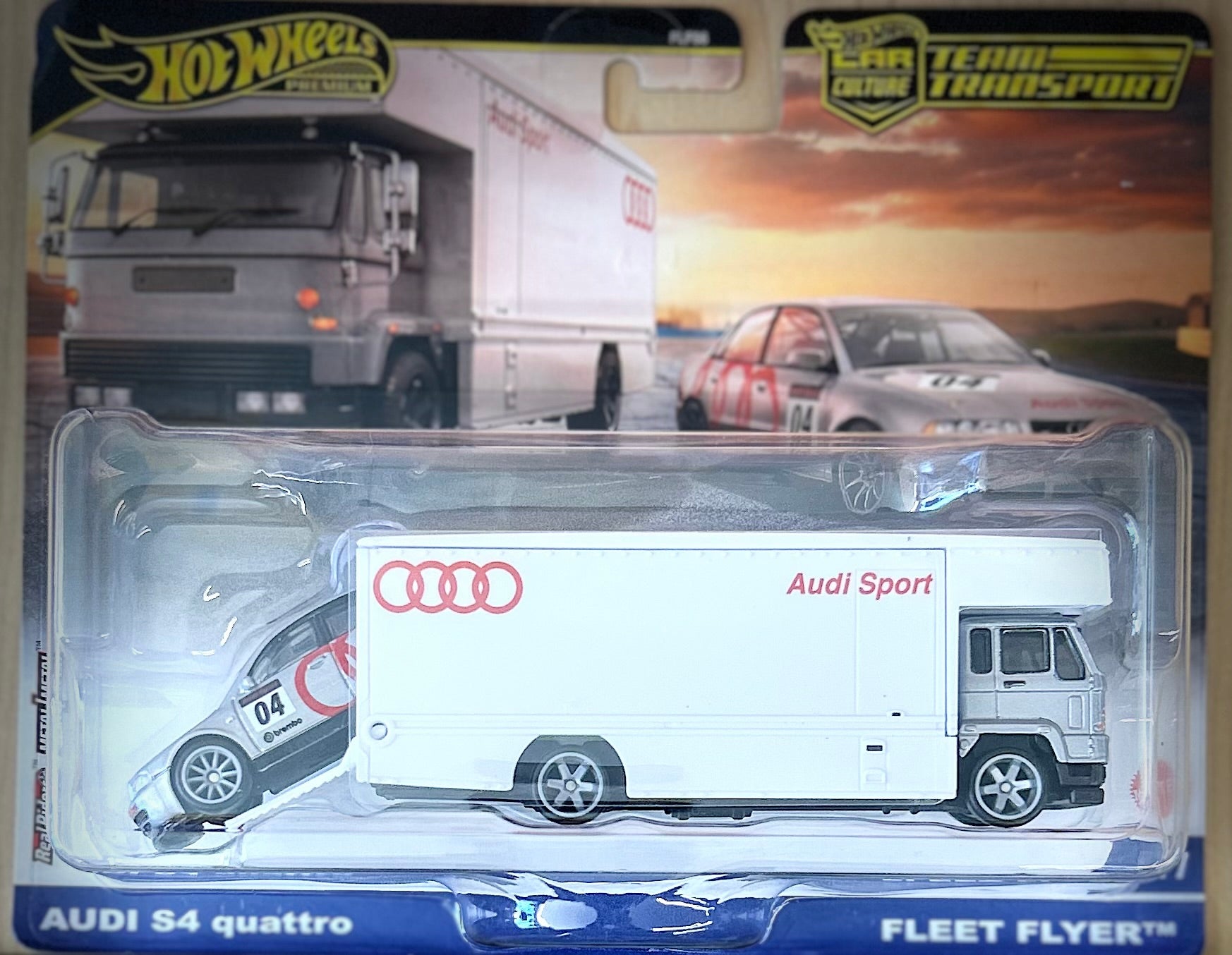Hot Wheels Premium Team Transport Audi S4 quattro w/ Fleet Flyer #77