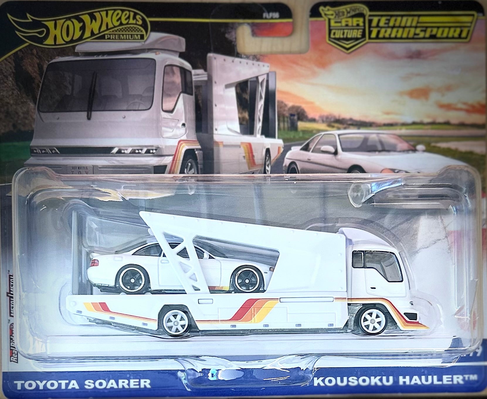 Hot Wheels Premium Team Transport Toyota Soarer w/ Kousoku Hauler #79