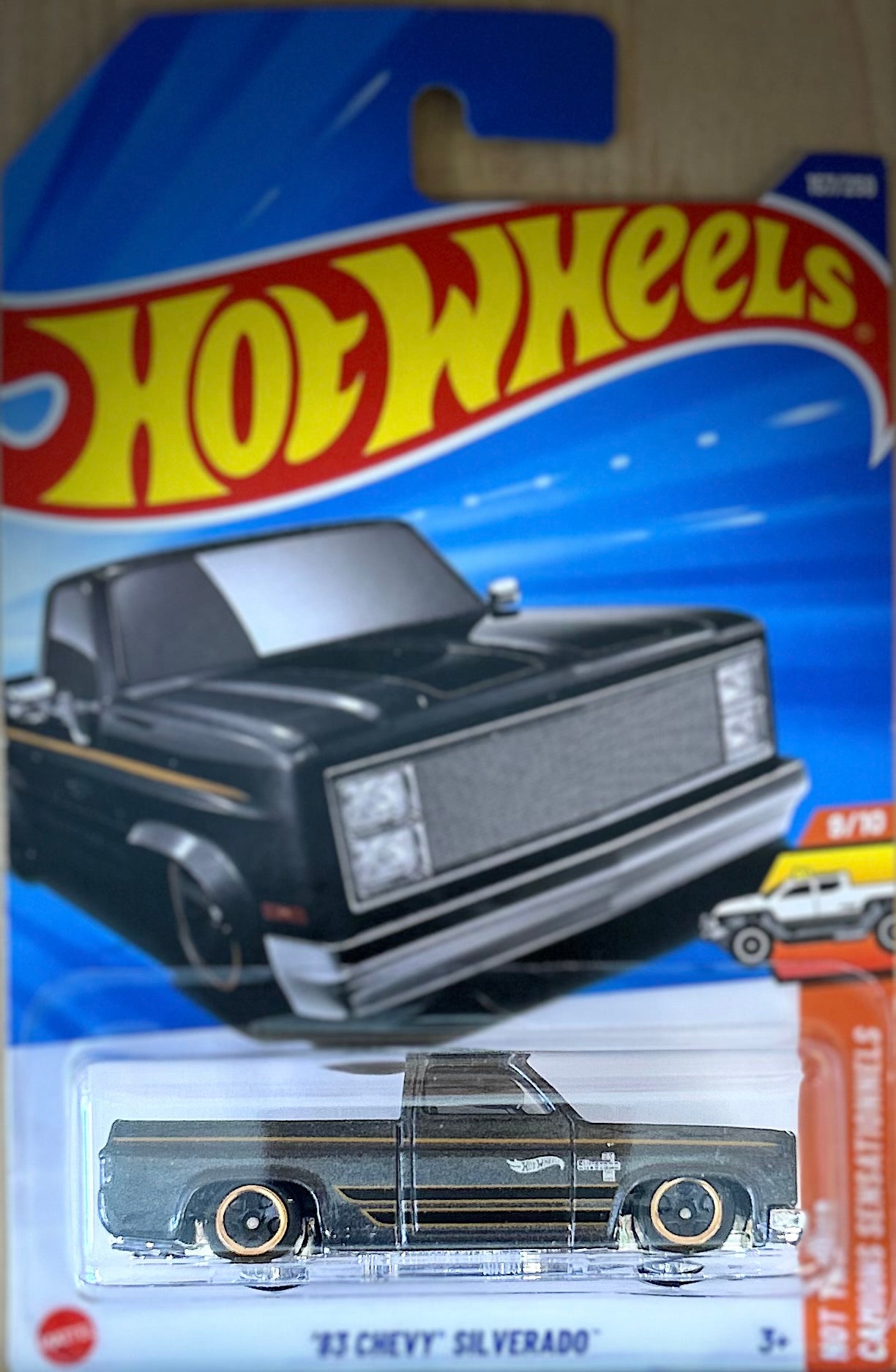 Hot Wheels '83 Chevy Silverado
