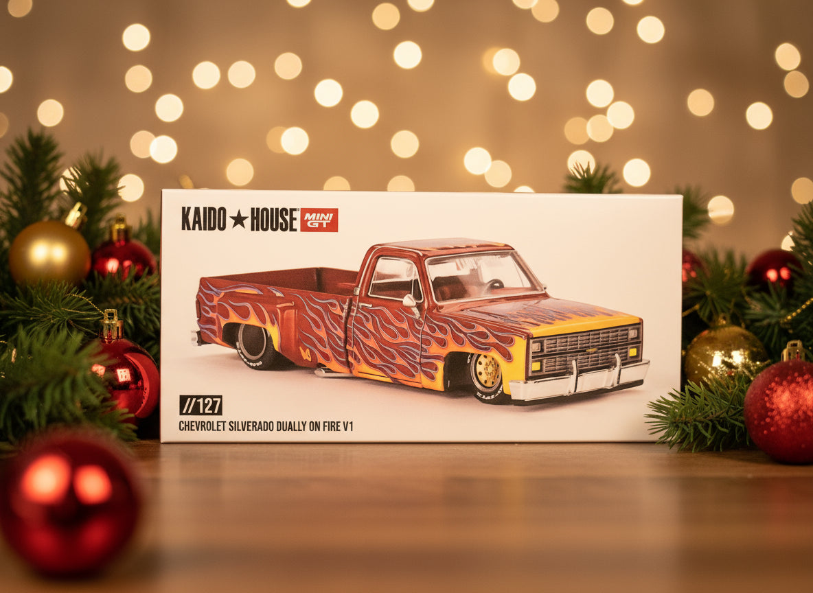 Kaido House Mini GT Chevrolet Silverado Dually On Fire V1 //127